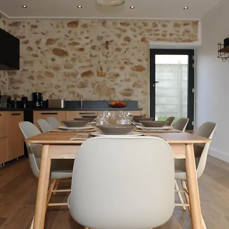 Nyaraló La Chartreuse Lardy